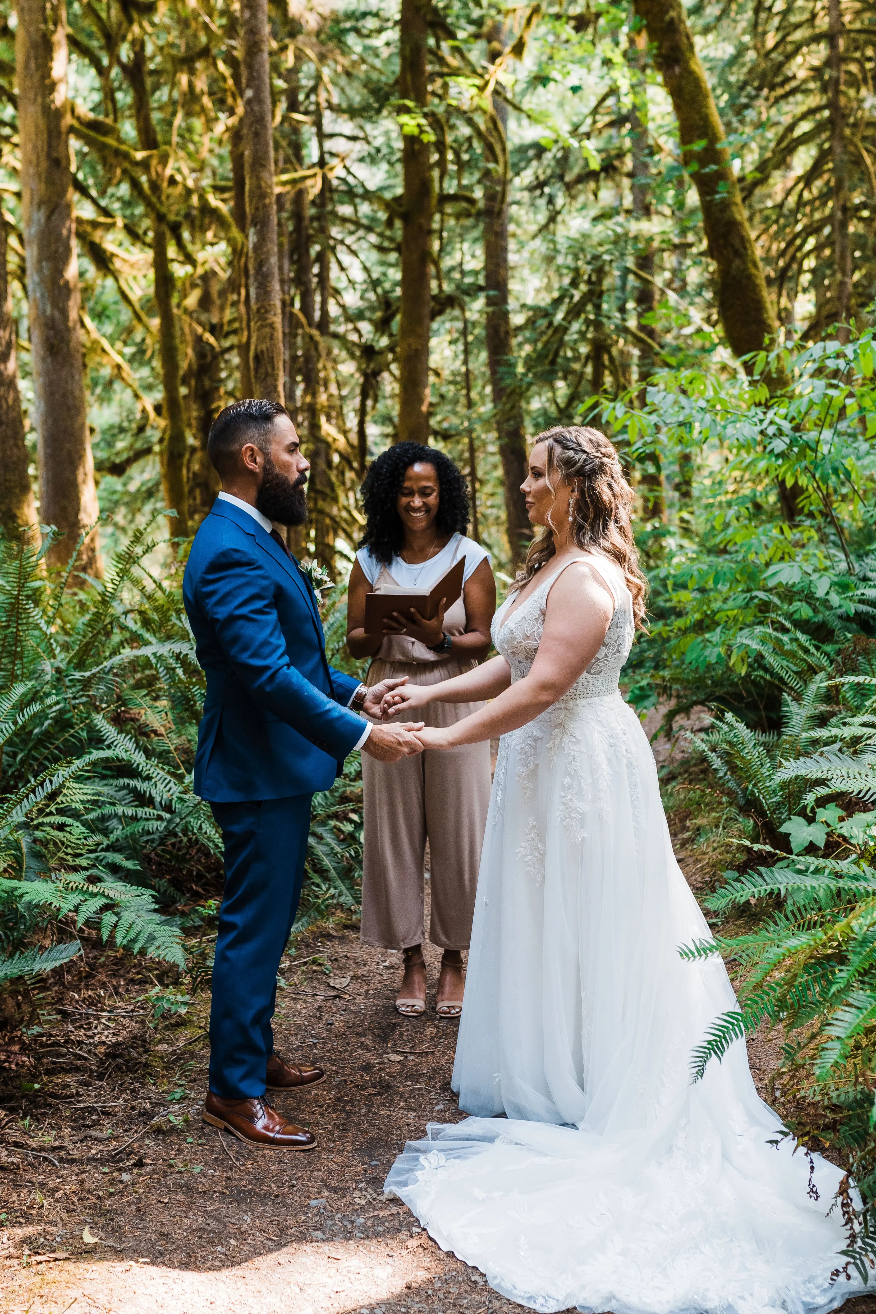 Another One Ties The Knot , Wedding Officiant (Tacoma, WA)