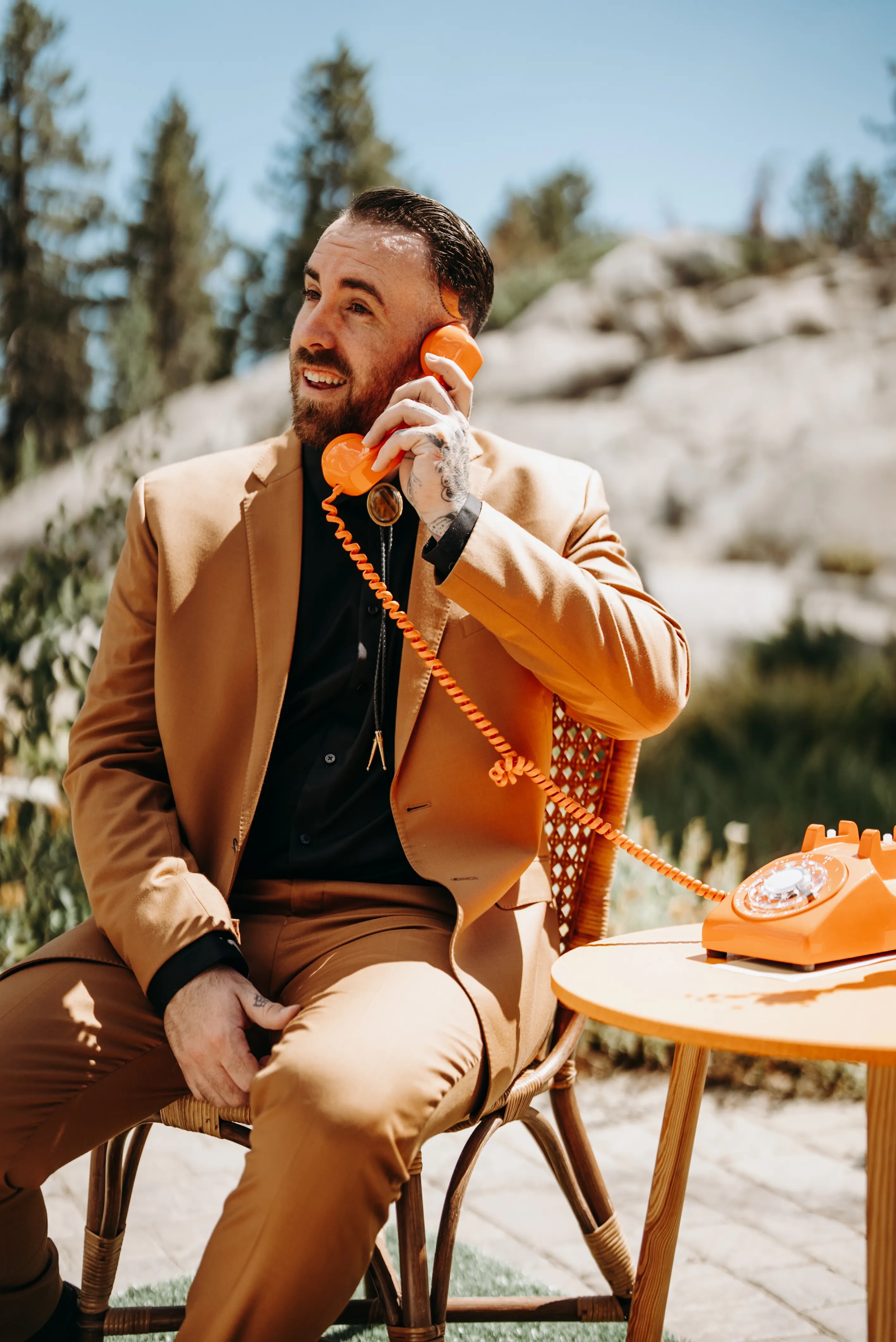 Can I use a vintage phone as an audio guest book for weddings?