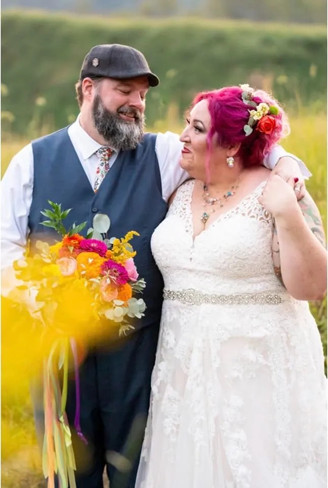 When the newlyweds over 40 rock colorful hair at their wedding…