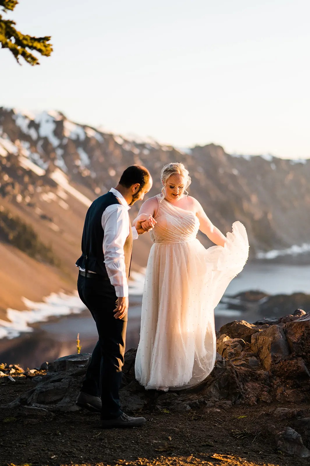 Gallery of this Crater Lake elopement