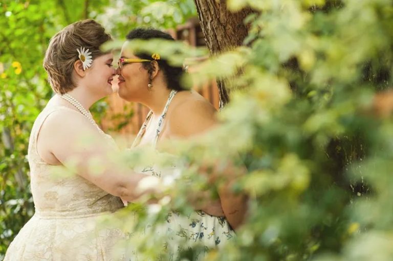 Youll Swoon Over This Joyful Lesbian Quaker Wedding