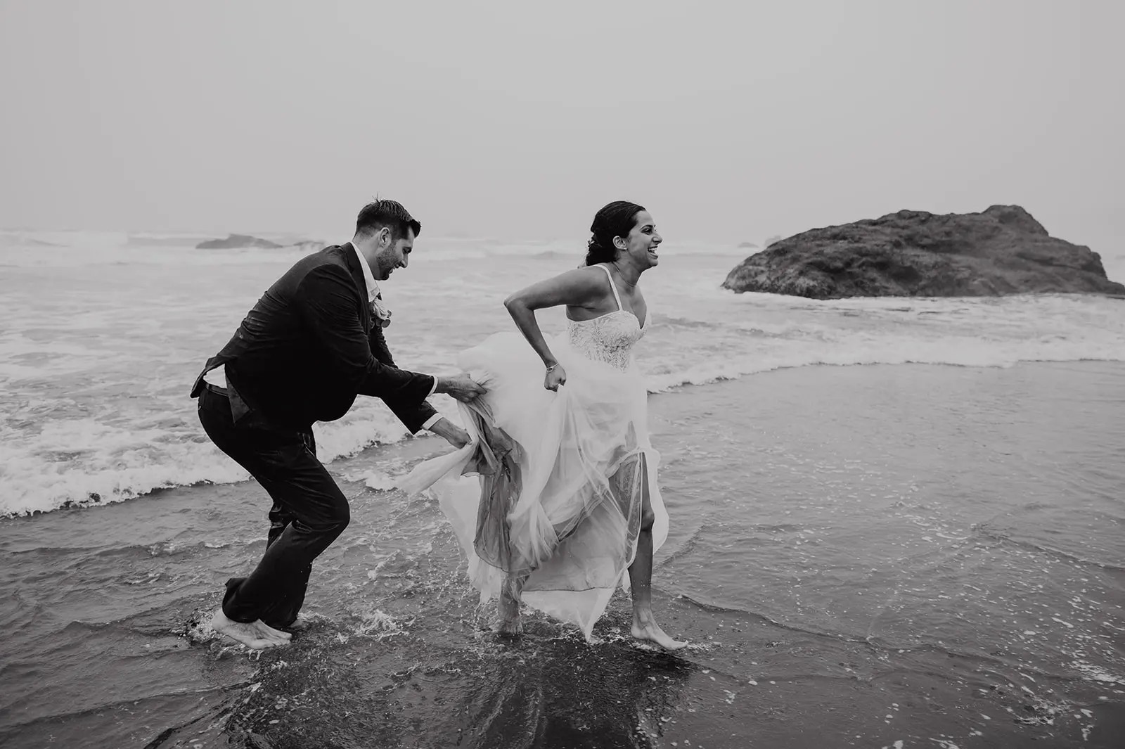 Oregon Coast elopement inspiration and idea gallery from Sam Starns: